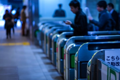 通勤通学電車の過ごし方は英語と資格の勉強の2つが効率的